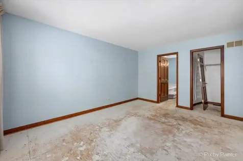 224 Lorraine Circle Bloomingdale IL 60108