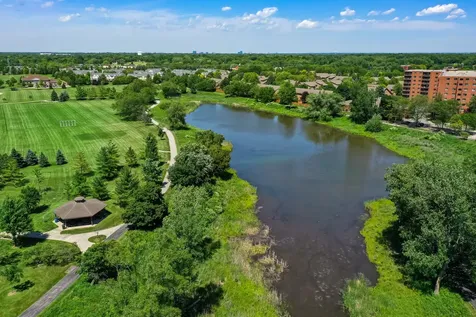 224 Lorraine Circle Bloomingdale IL 60108