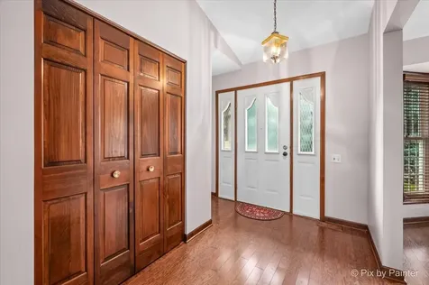 224 Lorraine Circle Bloomingdale IL 60108