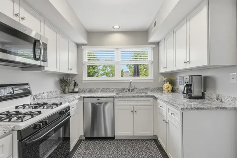 117 Sumac Lane Schaumburg IL 60193