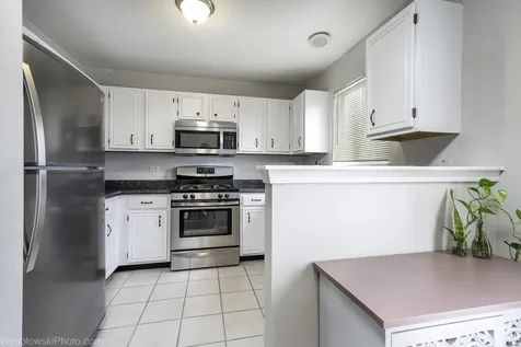 1645 Apple Tree Lane West Chicago IL 60185
