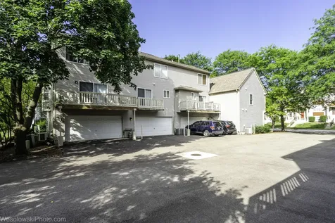 1645 Apple Tree Lane West Chicago IL 60185