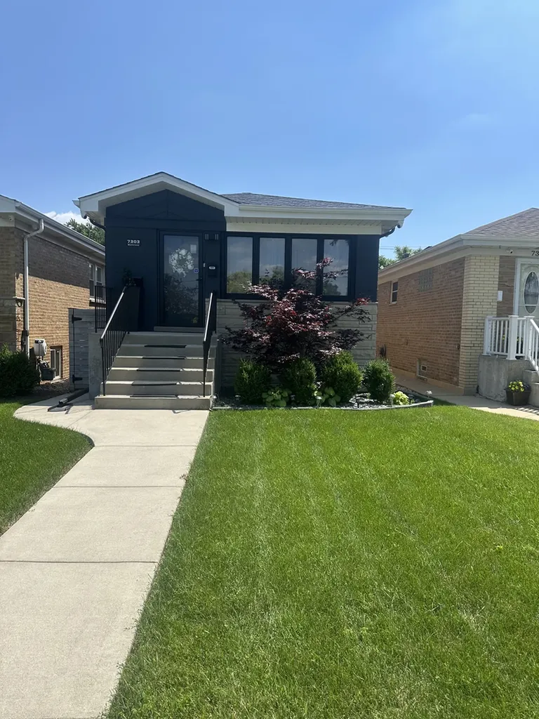7303 West Montrose Avenue Norridge IL 60706