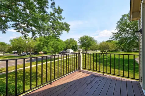 376 Ashford Circle Bartlett IL 60103