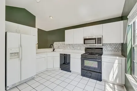 376 Ashford Circle Bartlett IL 60103