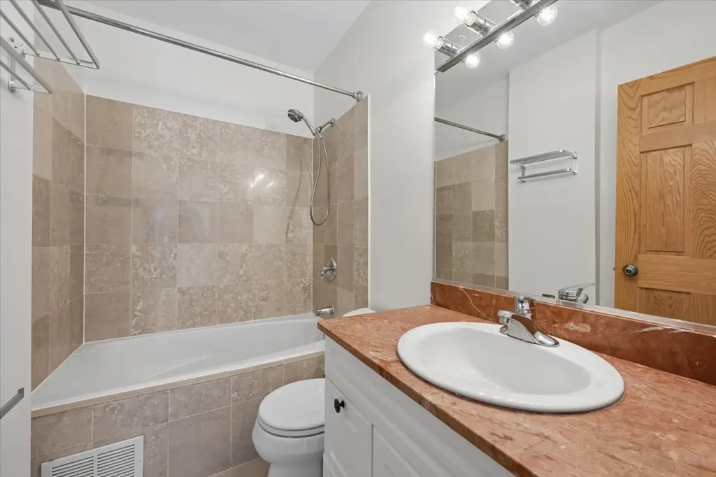 2236 North Maplewood Avenue Chicago IL 60647