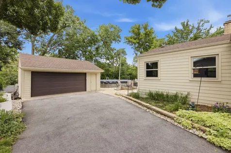 5818 Ridgewood Drive Western Springs IL 60558