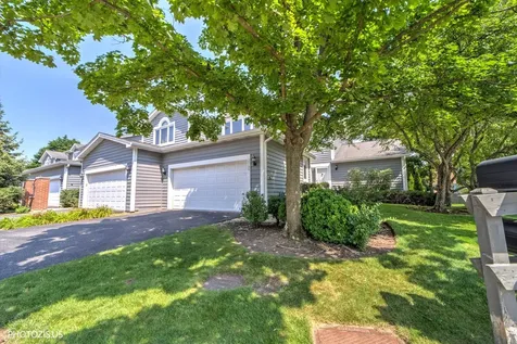 2768 The Mews Northbrook IL 60062