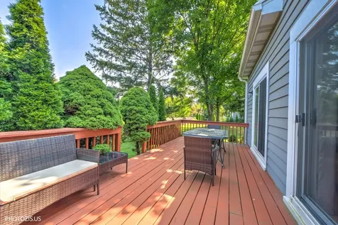 2768 The Mews Northbrook IL 60062