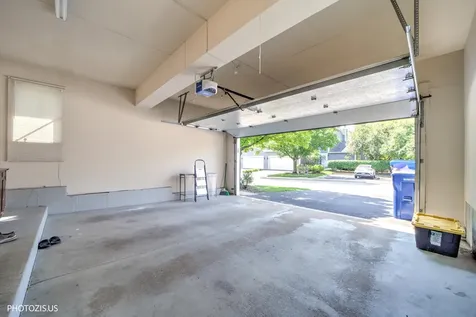 2768 The Mews Northbrook IL 60062