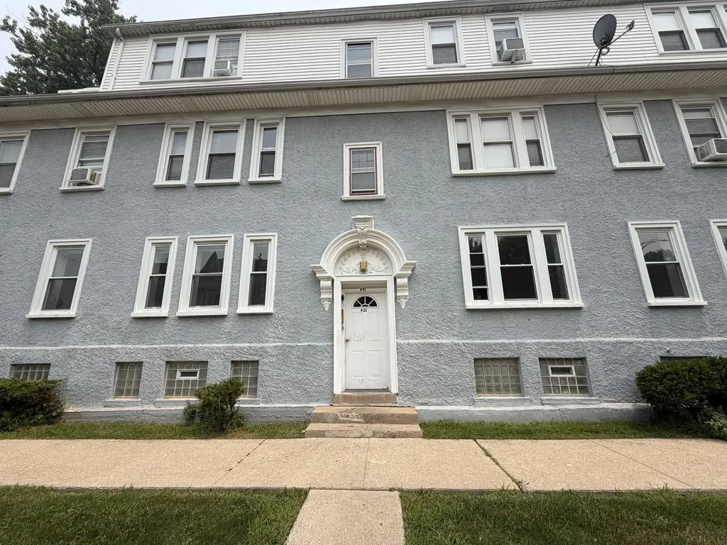 431 North Menard Avenue Chicago IL 60644