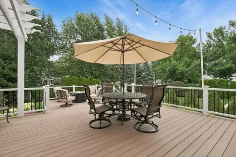 667 Waterbury Avenue Gurnee IL 60031