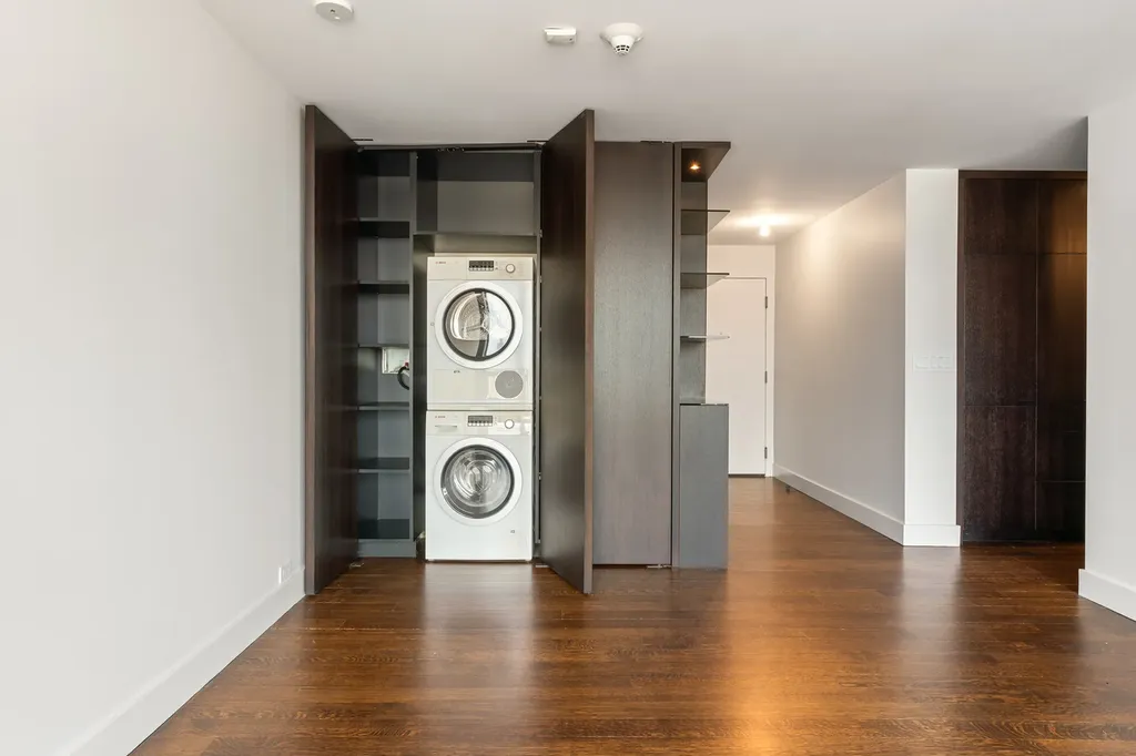 50 East Bellevue Place Chicago IL 60611