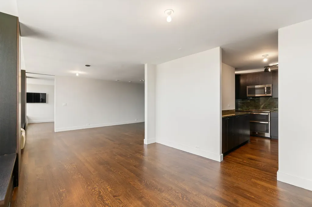 50 East Bellevue Place Chicago IL 60611