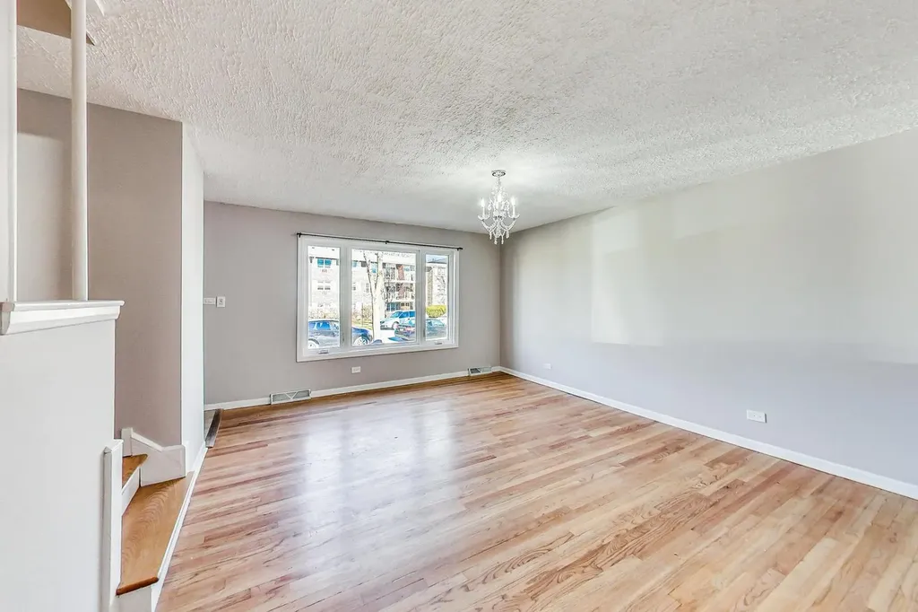 4839 Crain Street Skokie IL 60077