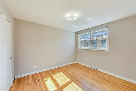 4839 Crain Street Skokie IL 60077