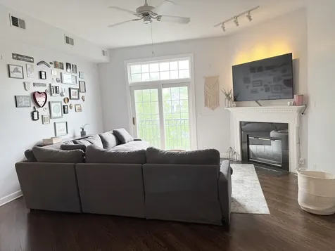 1601 West Altgeld Street Chicago IL 60614