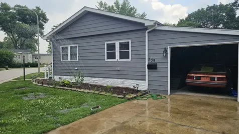209 Melbrooke Road Elgin IL 60123