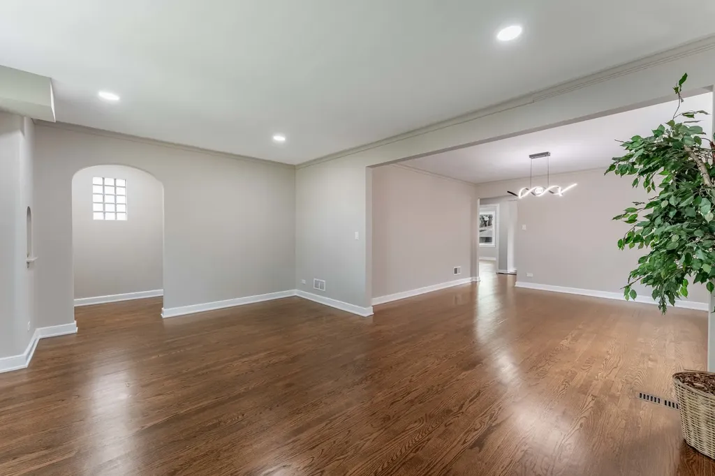 8055 South Wabash Avenue Chicago IL 60619