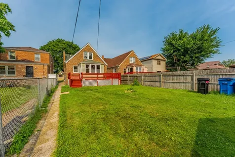 8055 South Wabash Avenue Chicago IL 60619