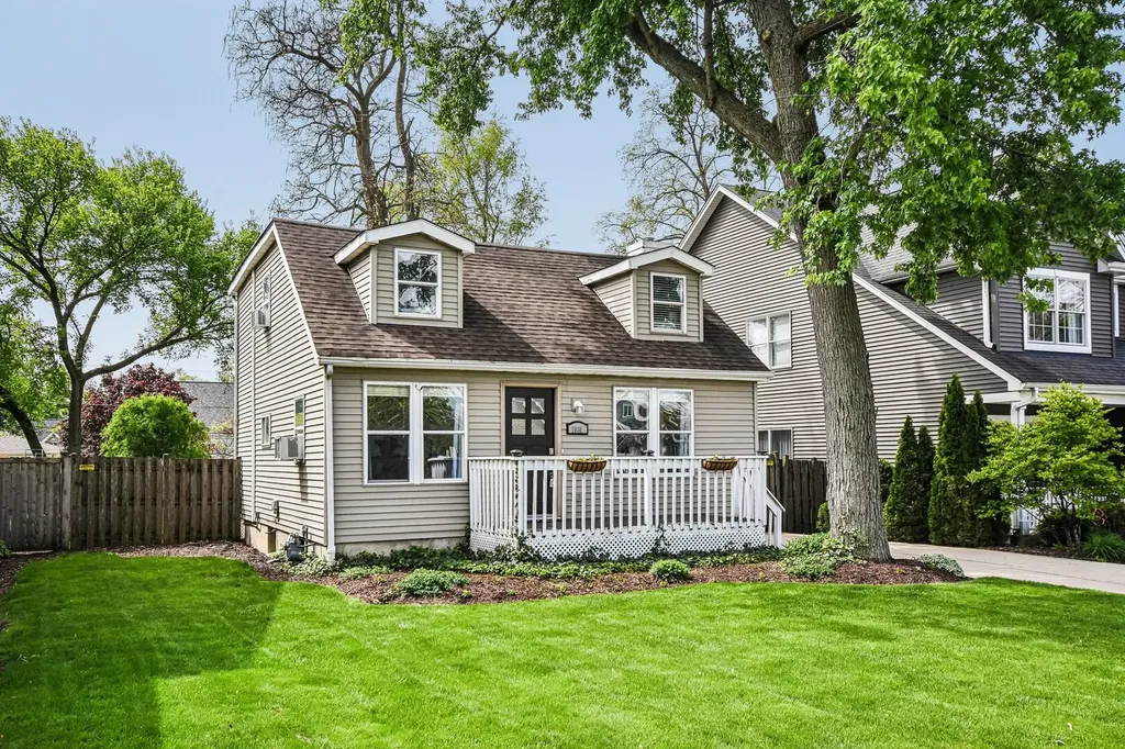 1031 Adelia Street Downers Grove IL 60516