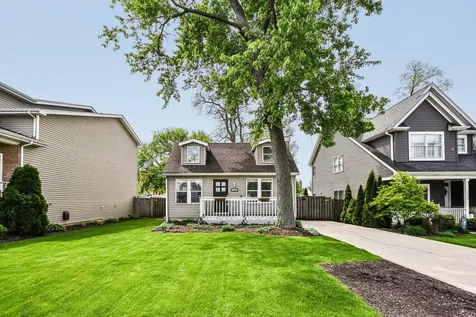 1031 Adelia Street Downers Grove IL 60516