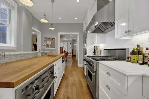 2109 North Clark Street Chicago IL 60614