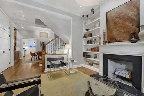 2109 North Clark Street Chicago IL 60614