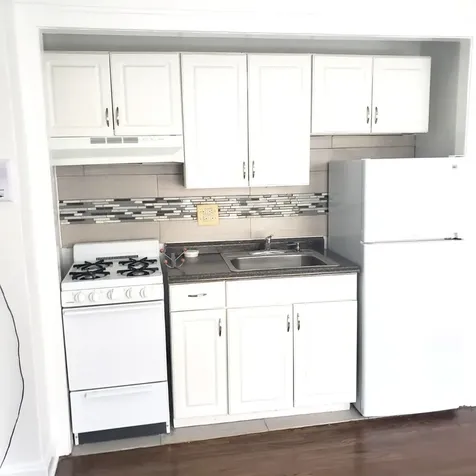 1064 West Thorndale Avenue Chicago IL 60660