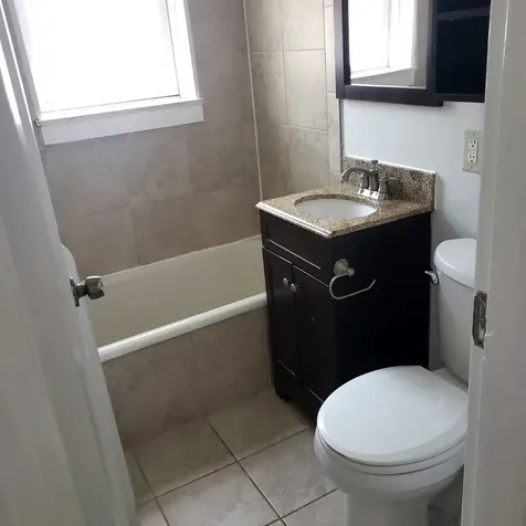 1064 West Thorndale Avenue Chicago IL 60660