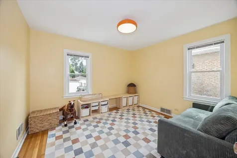6404 33RD Street Berwyn IL 60402
