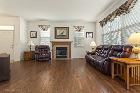 16553 Buckner Pond Way Crest Hill IL 60403