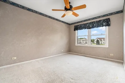 1875 Hawk Lane Elk Grove Village IL 60007