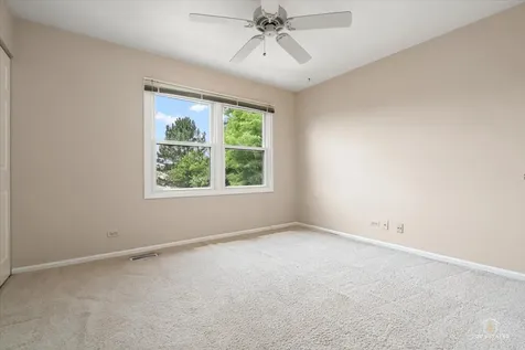 1875 Hawk Lane Elk Grove Village IL 60007