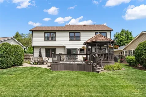 1875 Hawk Lane Elk Grove Village IL 60007