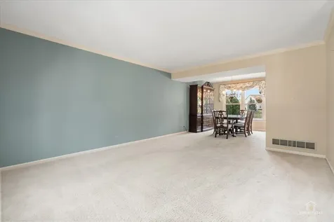 1875 Hawk Lane Elk Grove Village IL 60007