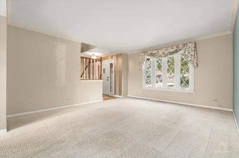1875 Hawk Lane Elk Grove Village IL 60007