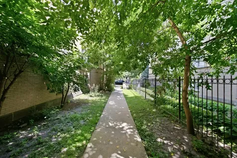 6316 North Artesian Avenue Chicago IL 60659