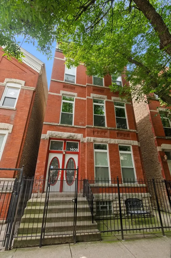 1409 West Ohio Street Chicago IL 60642