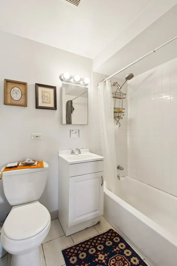 1409 West Ohio Street Chicago IL 60642