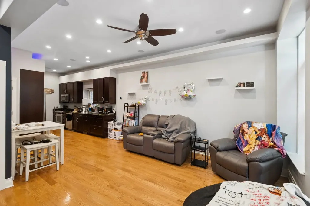 1409 West Ohio Street Chicago IL 60642