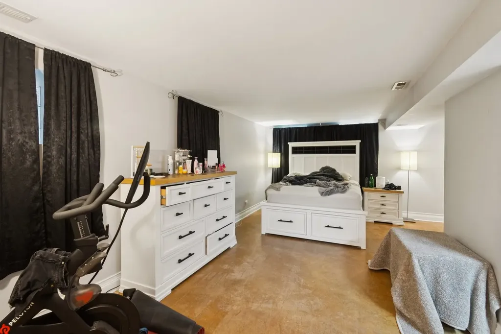 1409 West Ohio Street Chicago IL 60642