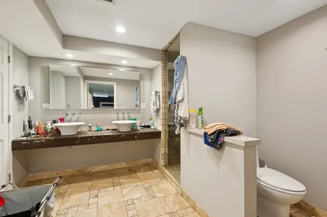 1409 West Ohio Street Chicago IL 60642