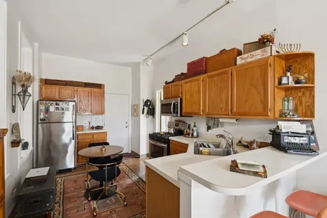 1409 West Ohio Street Chicago IL 60642