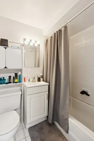 1409 West Ohio Street Chicago IL 60642