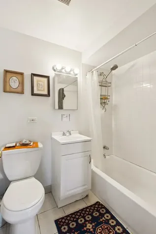 1409 West Ohio Street Chicago IL 60642