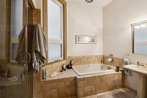 1409 West Ohio Street Chicago IL 60642
