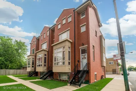 4251 West Montrose Avenue Chicago IL 60641
