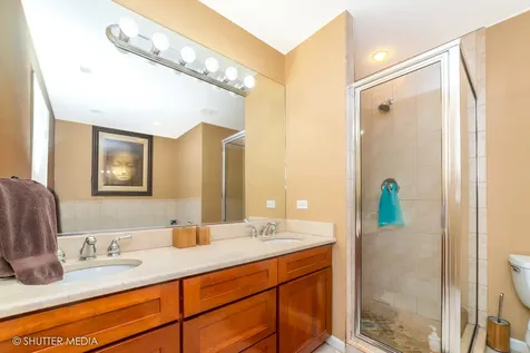 4251 West Montrose Avenue Chicago IL 60641