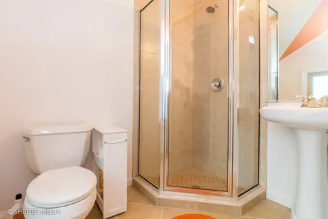 4251 West Montrose Avenue Chicago IL 60641